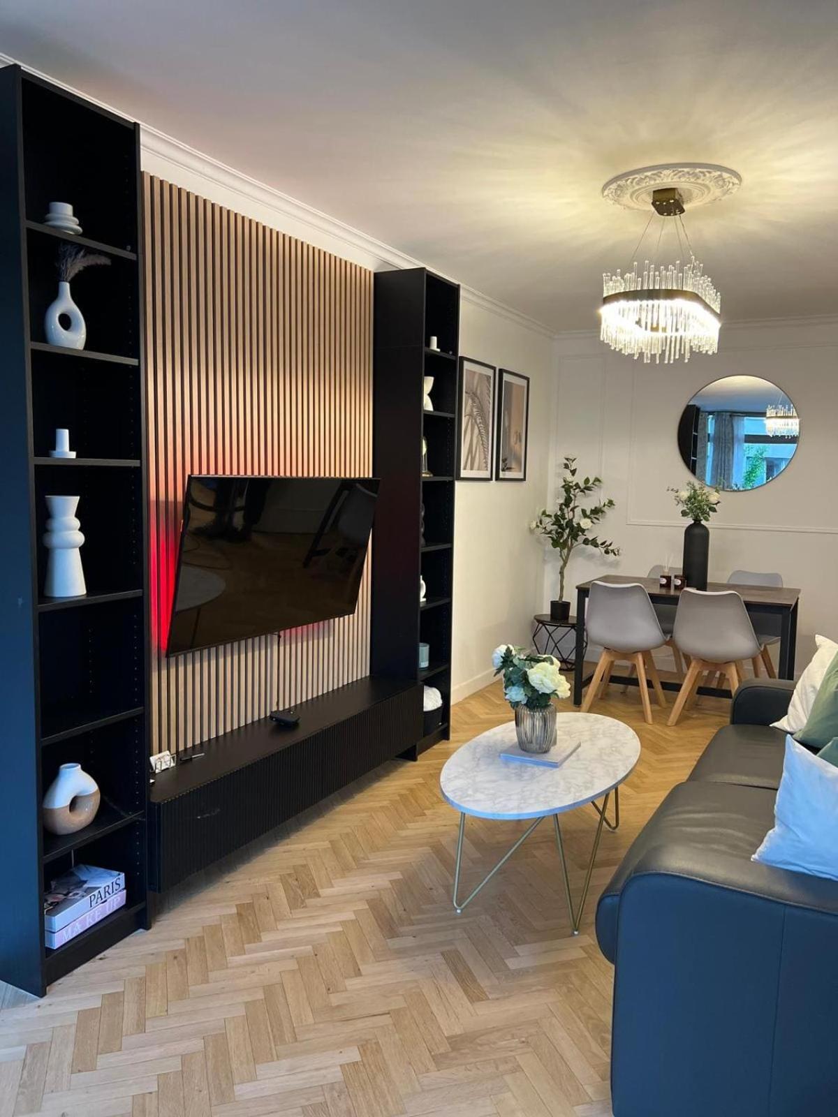 Excellent Apartment For Familly Clichy Exterior foto